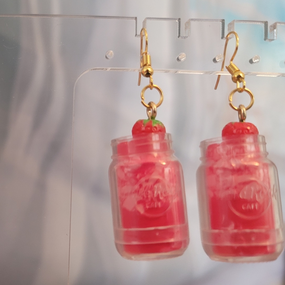 Hard rock Cafe strawberry drink earrings